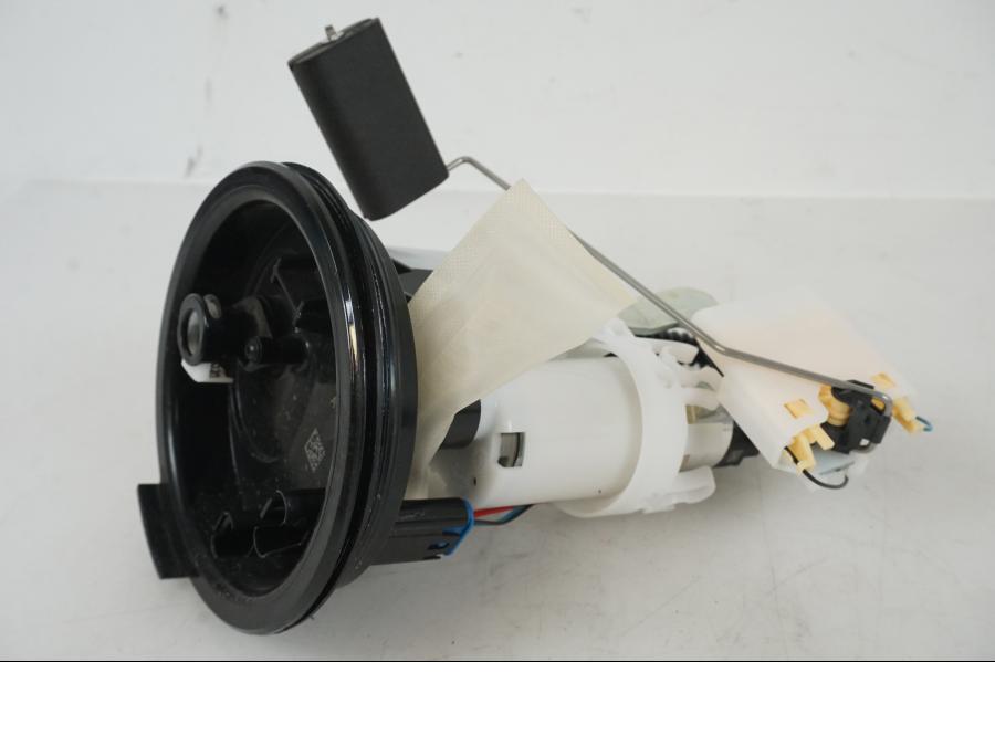 Framsidan på Bensinpump insprut från en BMW F 750 GS -2019 motorcykel.