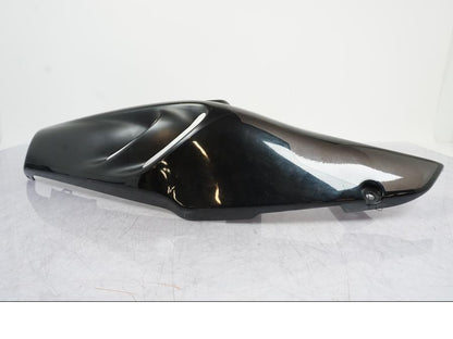 Snett uppifrån på Bakvinge från en Honda CBR 900 RR -1996 motorcykel.