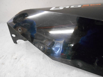 Höger sida på Bakvinge från en KTM 690 SM -2007 motorcykel.