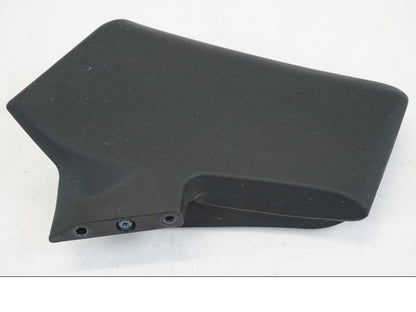 Framsidan på Spoiler från en Ducati Streetfighter V4 -2020 motorcykel.