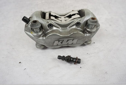 Framsidan på Bromsok från en KTM 790 Duke -2018 motorcykel.