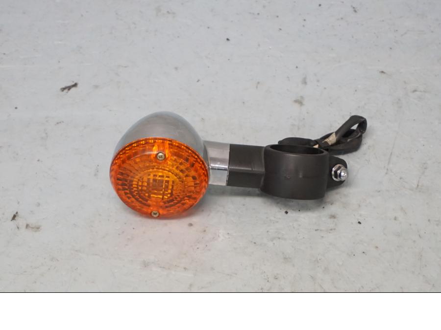 Framsidan på Blinkers från en Kawasaki VN 800 -2001 motorcykel.