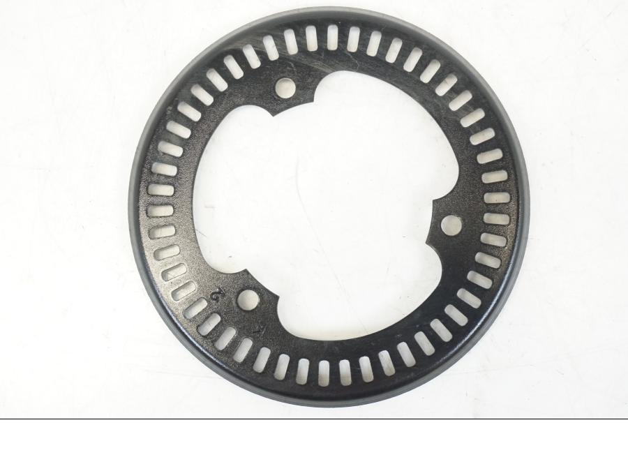 Framsidan på ABS krans från en Kawasaki NINJA 400 -2020 motorcykel.