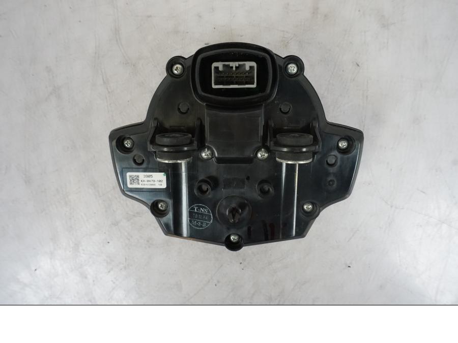 Snett nerifrån på Instrumentpanel från en Kawasaki Versys 650 -2014 motorcykel.
