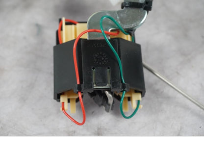 Extrabild1 på Bensinnivågivare från en Ducati Multistrada V4 -2024 motorcykel.