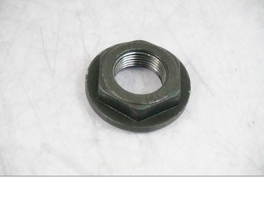 Vänster sida på Kopplingskorg från en BMW K 1200 S -2005 motorcykel.