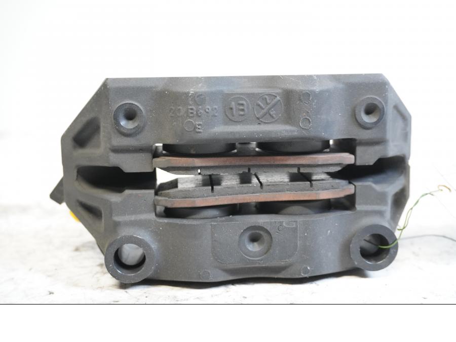 Höger sida på Bromsok från en BMW R 1200 GS -2014 motorcykel.