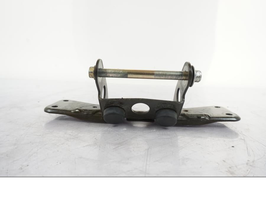 Höger sida på Bensintankfäste från en Honda CBR 900 RR -2003 motorcykel.