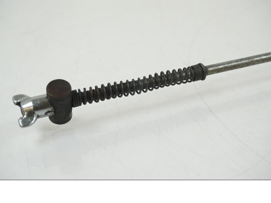 Baksidan på Bromsvajer från en Yamaha XV 1100 -1993 motorcykel.