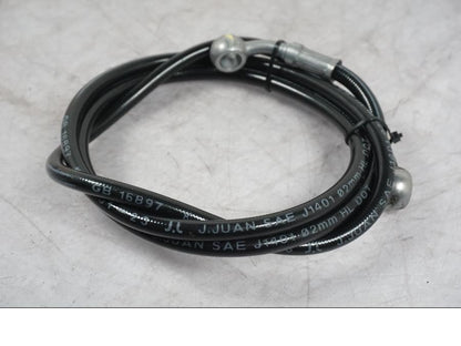 Snett uppifrån på Kopplingsledning från en Ducati Multistrada V4 -2024 motorcykel.