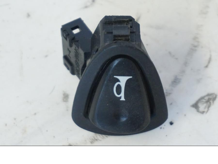 Höger sida på Tryckknappsreglage från en Honda SH 300 A -2011 scooter.