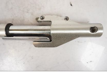 Baksidan på Gaffelben från en Kawasaki VN 1500 -2003 motorcykel.