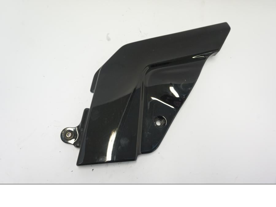 Framsidan på Sidopanel från en Suzuki GSX-R 750 -1992 motorcykel.