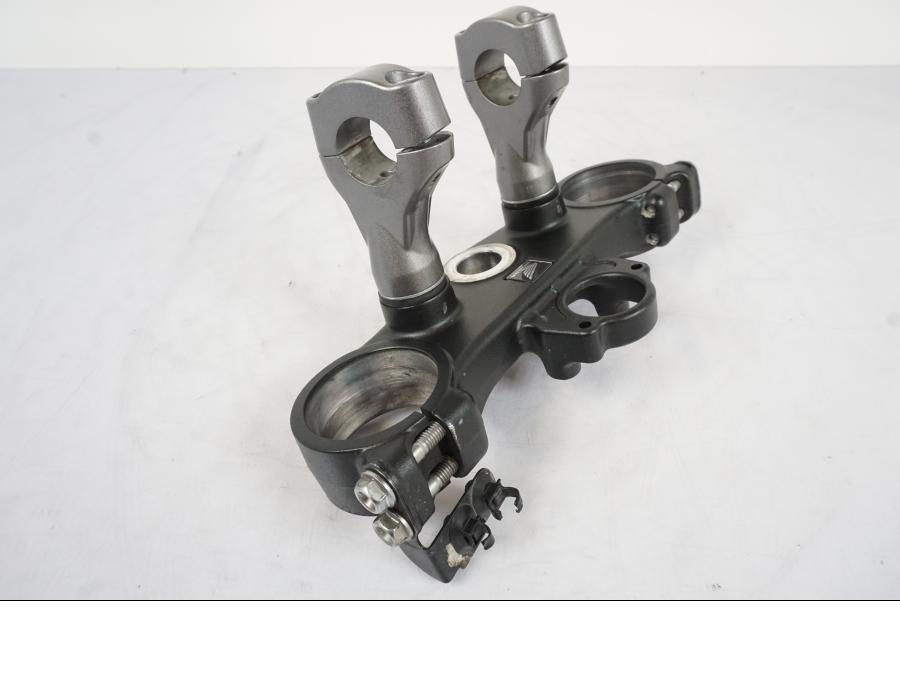 Baksidan på Gaffelkrona från en Honda CRF 1000 Africa Twin -2016 motorcykel.