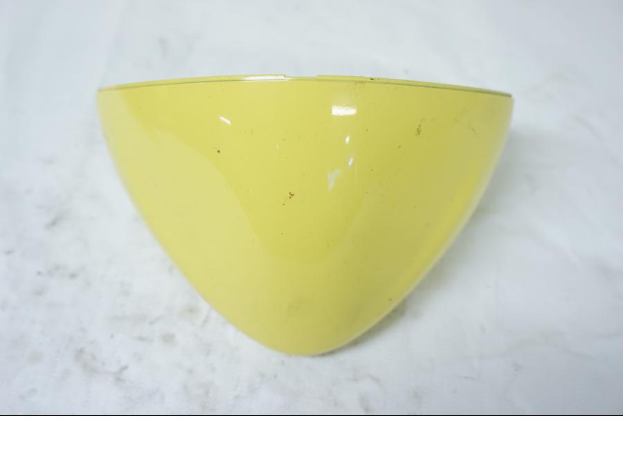 Baksidan på Instrumentkåpa från en Kawasaki ER-6N -2006 motorcykel.