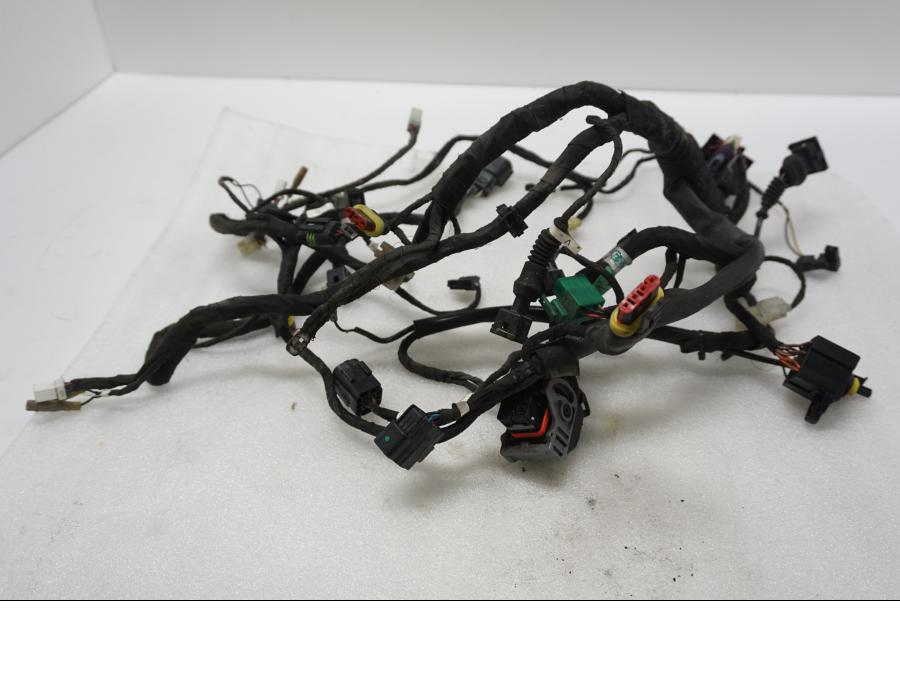 Framsidan på Kabelstam från en Ducati Monster 696 -2010 motorcykel.