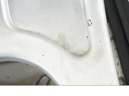 Snett nerifrån på Sving från en Yamaha YZF R6 -1999 motorcykel.