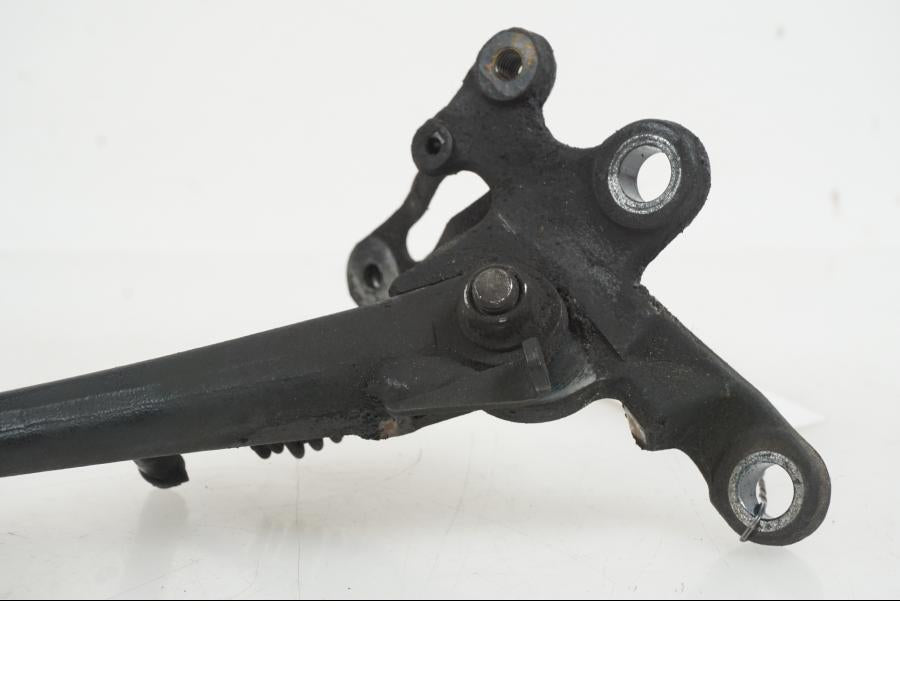 Baksidan på Sidostöd från en Suzuki GSX-R 1000 -2007 motorcykel.