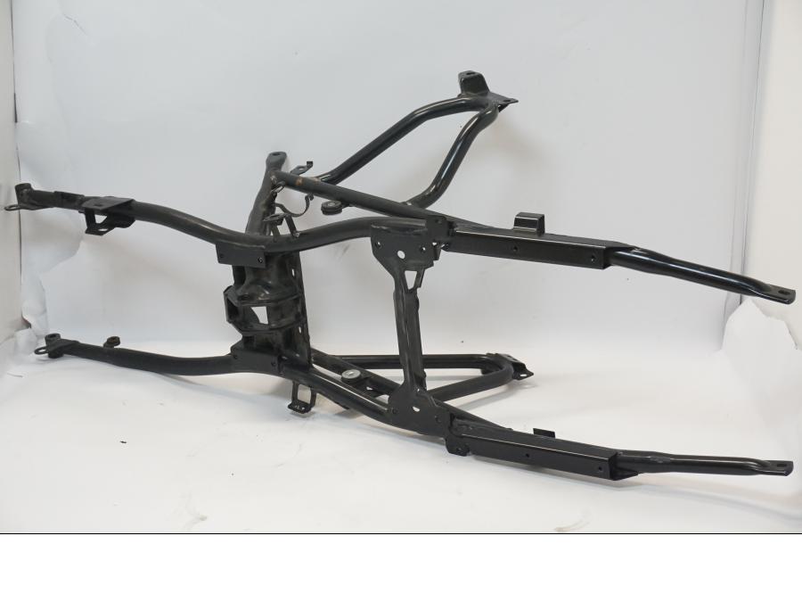 Höger sida på Bakram från en BMW R 1150 RS -2004 motorcykel.