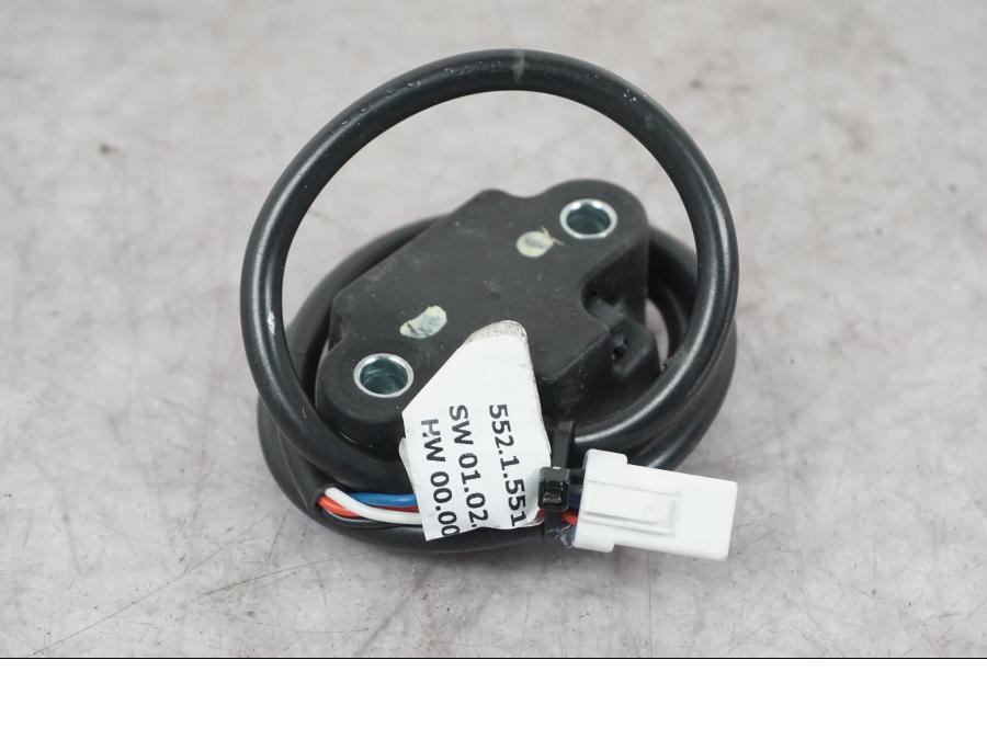 Baksidan på Nivåsensor från en Ducati Multistrada V4 -2024 motorcykel.