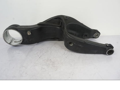 Baksidan på Sving från en KTM 1290 Super Duke -2019 motorcykel.