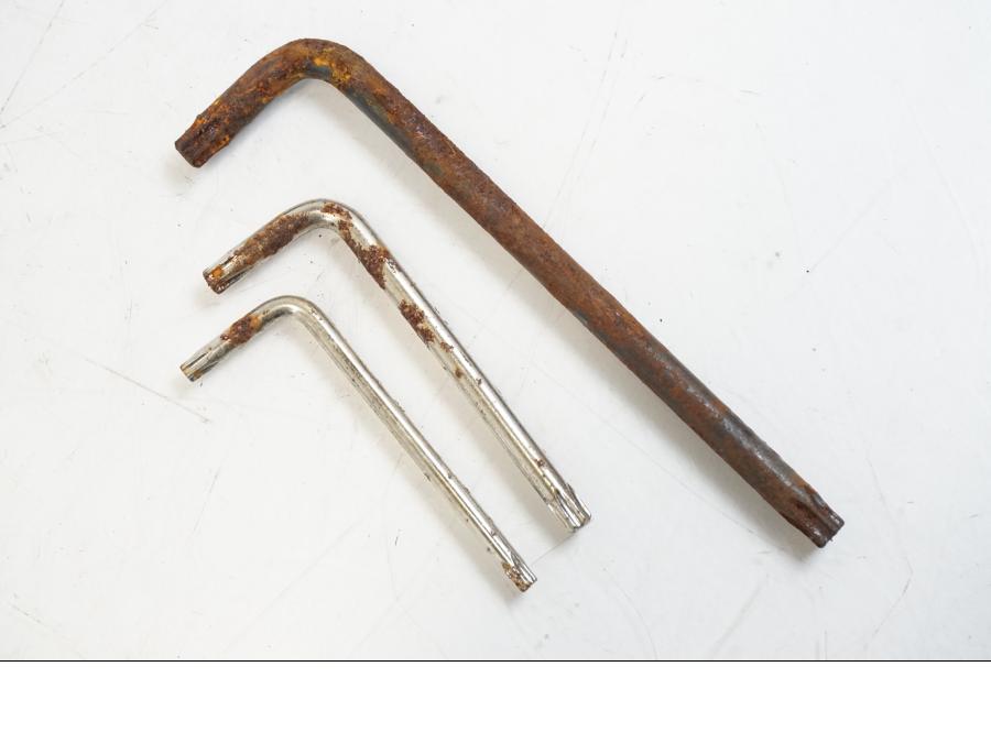 Vänster sida på Verktyg från en BMW F 650 CS -2003 motorcykel.