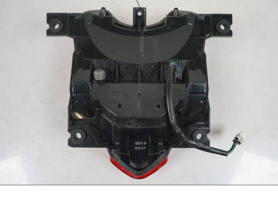 Extrabild3 på Baklampa från en Suzuki VZR 1800 -2009 motorcykel.