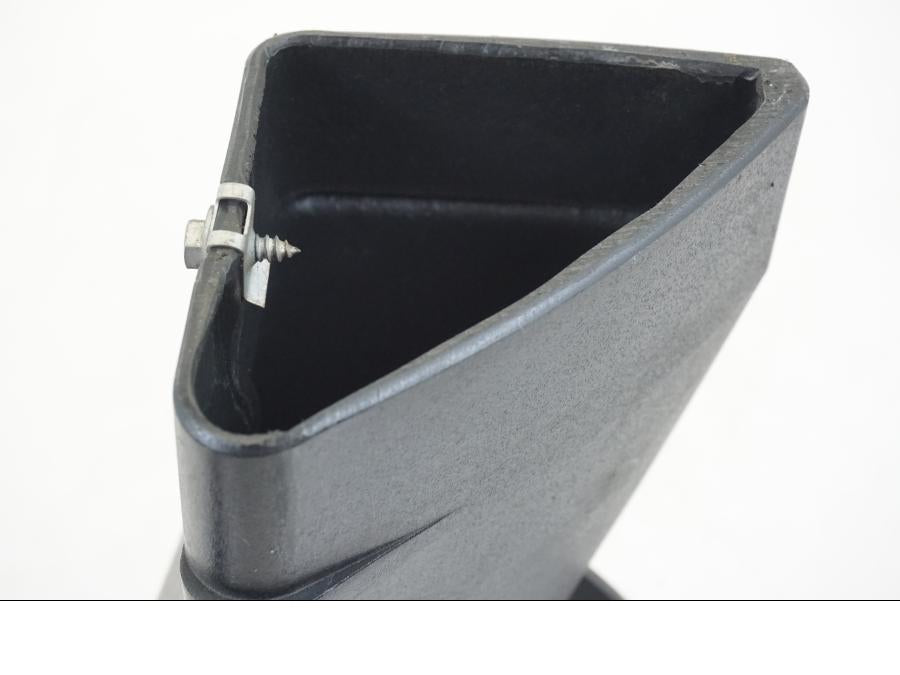 Snett nerifrån på Luftrör från en BMW K 1200 LT -2004 motorcykel.