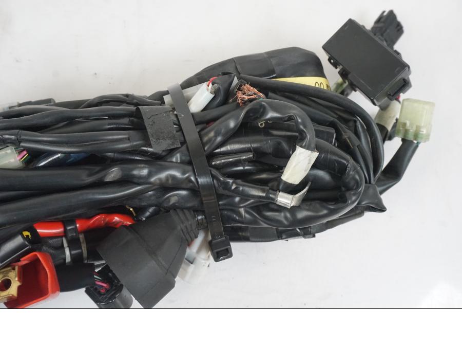 Extrabild2 på Kabelstam från en Yamaha MT-07 -2019 motorcykel.