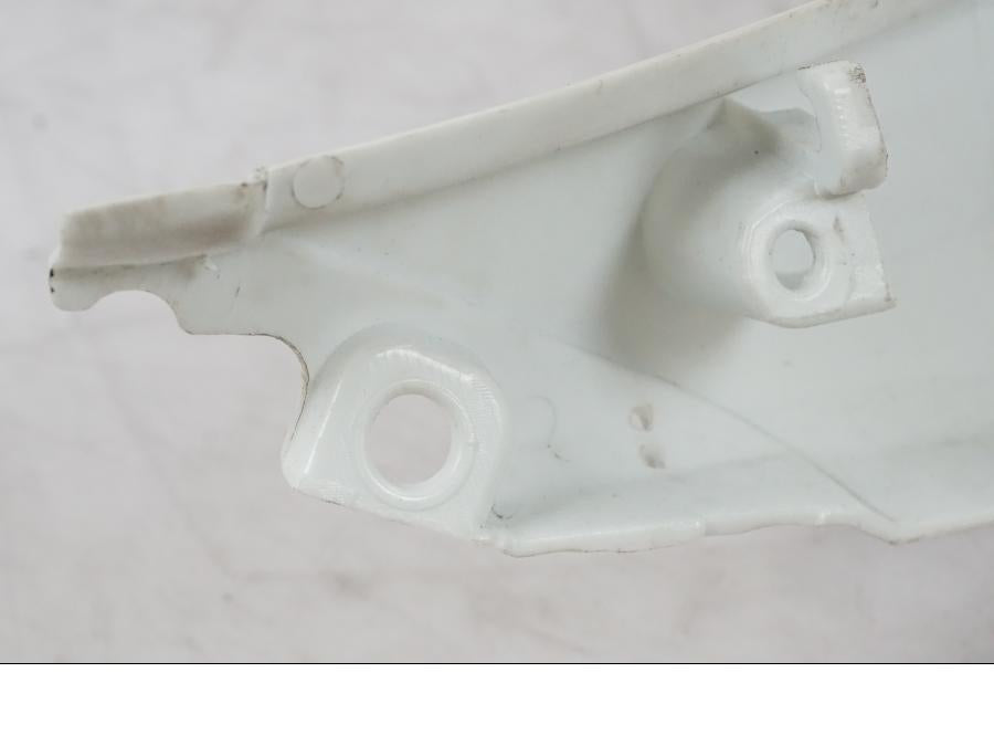 Extrabild3 på Bakvinge från en Kawasaki ZX-6R -2011 motorcykel.