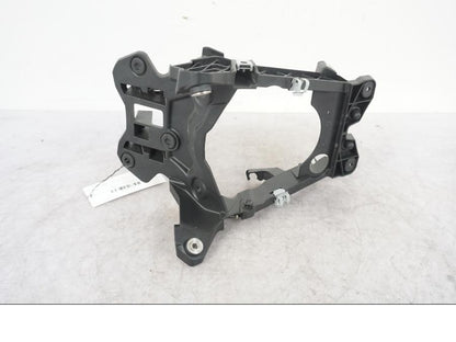 Baksidan på Toppkåpstag från en BMW F 800 R -2018 motorcykel.