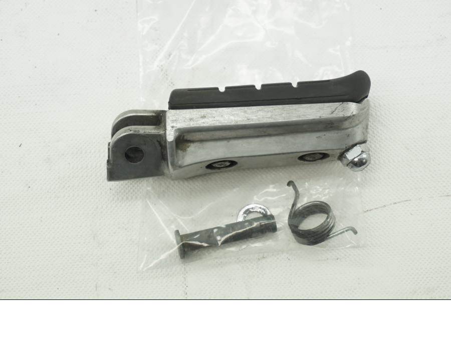 Framsidan på Fotpinne från en Honda VFR 1200 -2012 motorcykel.