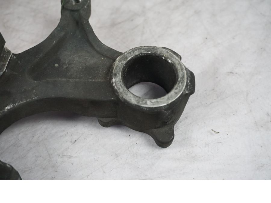 Vänster sida på Bromsoksfäste från en Suzuki GSX-R 1000 -2007 motorcykel.