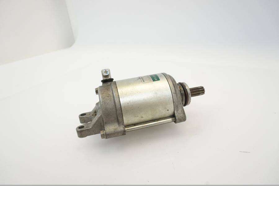 Snett uppifrån på Startmotor från en Suzuki GSX-R 1000 -2007 motorcykel.