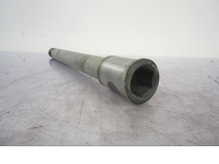 Snett uppifrån på Axel från en Kawasaki VN 1500 -2003 motorcykel.