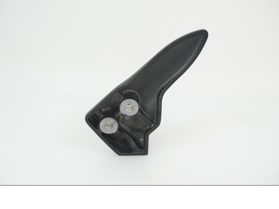 Höger sida på Fotpinne från en Yamaha XV 1900 -2007 motorcykel.