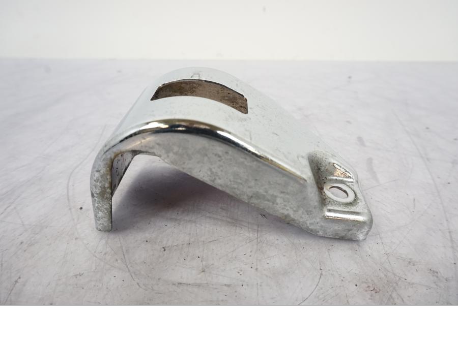 Vänster sida på Bromsvätskebehållarkåpa från en Kawasaki VN 1500 -2003 motorcykel.