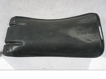 Vänster sida på Svingskärm från en KTM 640 SM -2005 motorcykel.