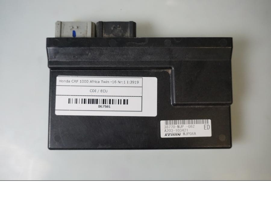 Framsidan på CDI / ECU från en Honda CRF 1000 Africa Twin -2016 motorcykel.