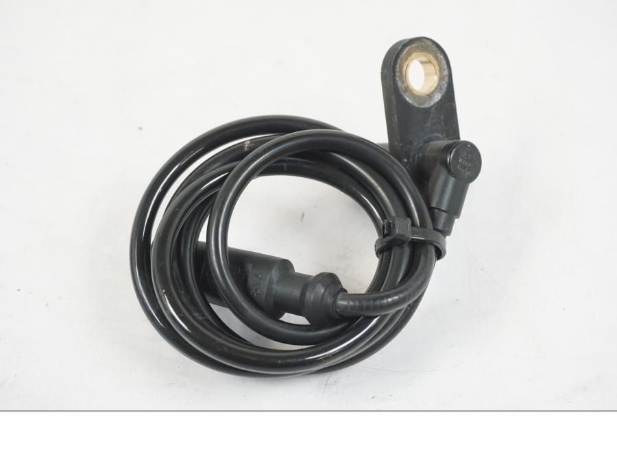 Vänster sida på ABS givare från en Kawasaki ER-6F -2010 motorcykel.