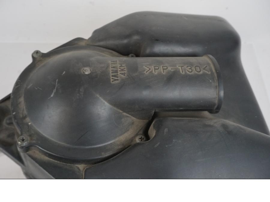 Baksidan på Luftburk från en Yamaha XJ 900 S -1997 motorcykel.