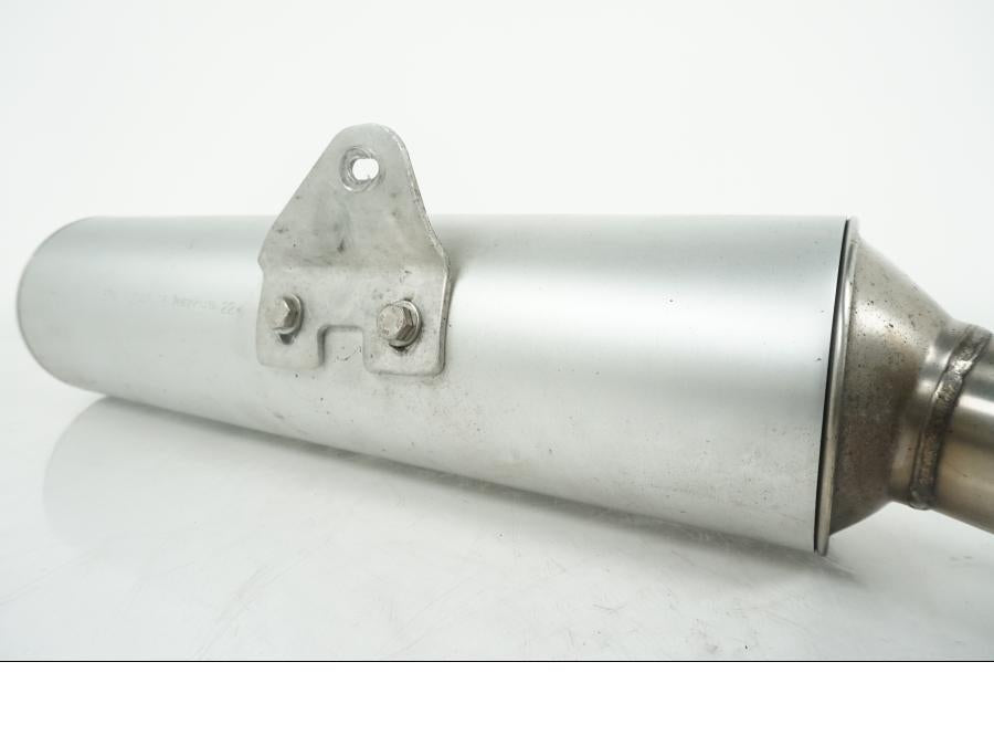 Snett uppifrån på Ljuddämpare från en Ducati Supersport 800 -2003 motorcykel.