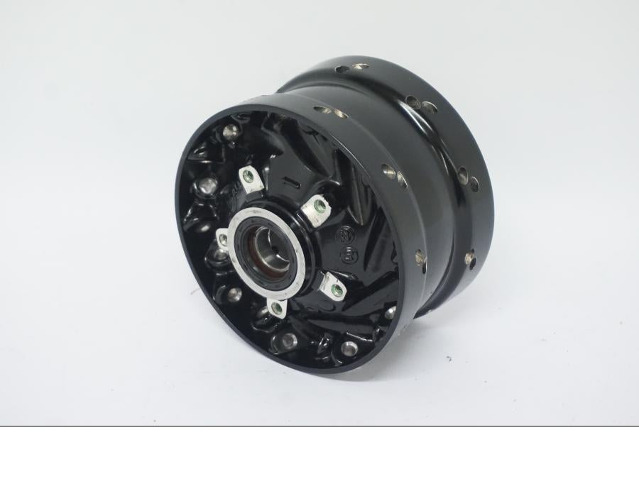 Framsidan på Nav från en Ducati Desert X -2022 motorcykel.