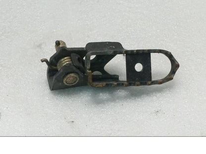 Baksidan på Fotpinne från en Yamaha TT 600 RE -2004 motorcykel.