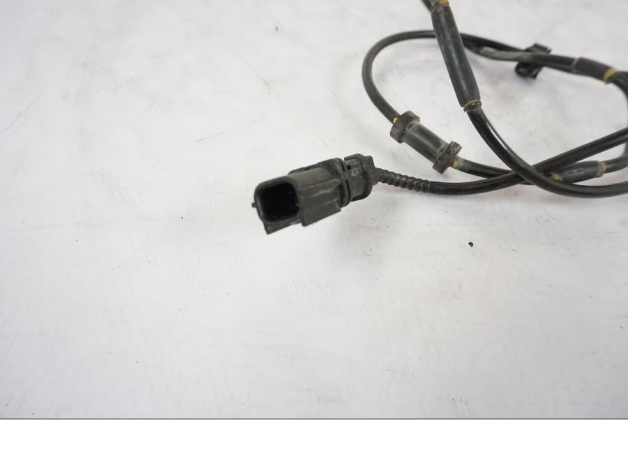 Baksidan på ABS givare från en Honda CRF 1000 Africa Twin -2016 motorcykel.