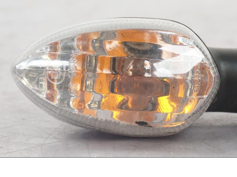 Höger sida på Blinkers från en Yamaha MT-09 -2016 motorcykel.