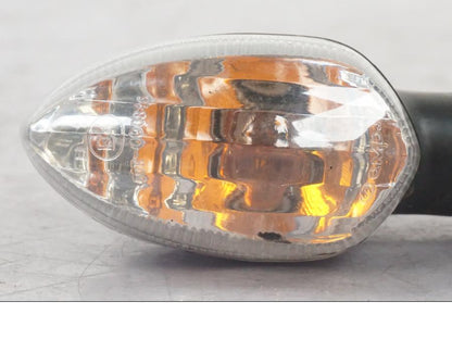 Höger sida på Blinkers från en Yamaha MT-09 -2016 motorcykel.