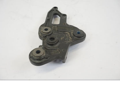 Höger sida på Fotpinnefäste från en Yamaha MT-07 -2018 motorcykel.