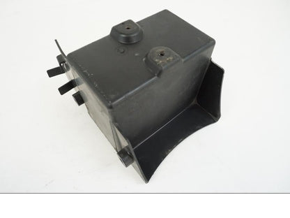 Extrabild2 på Batterihållare från en Kawasaki VN 1500 -1996 motorcykel.