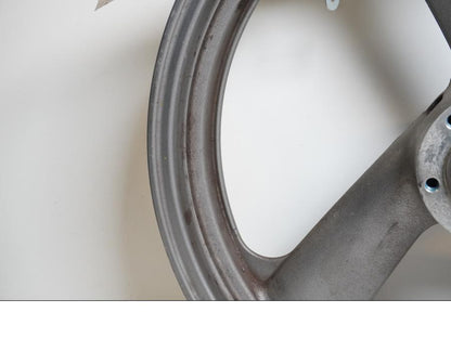 Extrabild1 på Fälg från en Yamaha FJ 1200 -1991 motorcykel.